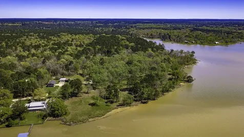 2405 Barretts Landing Road Trinity TX 75862