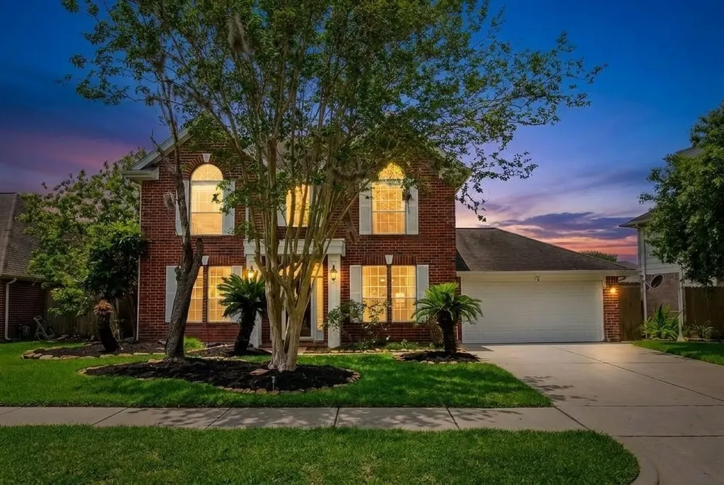 1808 Oakland Circle Pearland TX 77581