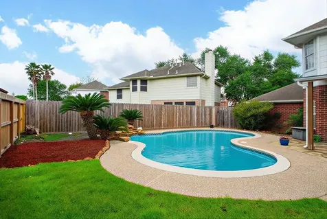 1808 Oakland Circle Pearland TX 77581
