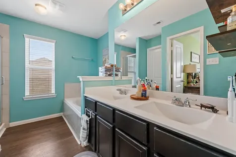 979 Crossing Drive Bryan TX 77803