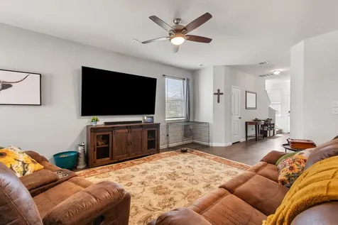 979 Crossing Drive Bryan TX 77803
