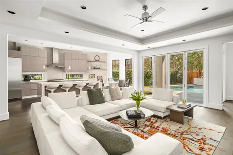 3703 Wroxton Road West University Place TX 77005