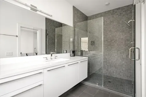 3703 Wroxton Road West University Place TX 77005