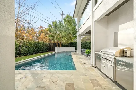 3703 Wroxton Road West University Place TX 77005