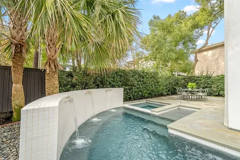 3703 Wroxton Road West University Place TX 77005