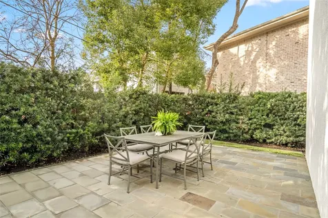 3703 Wroxton Road West University Place TX 77005