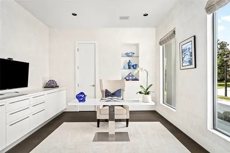 3703 Wroxton Road West University Place TX 77005