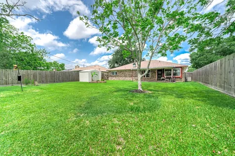 720 S Remington Drive Angleton TX 77515