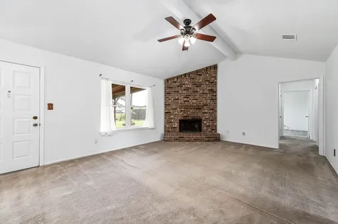 720 S Remington Drive Angleton TX 77515