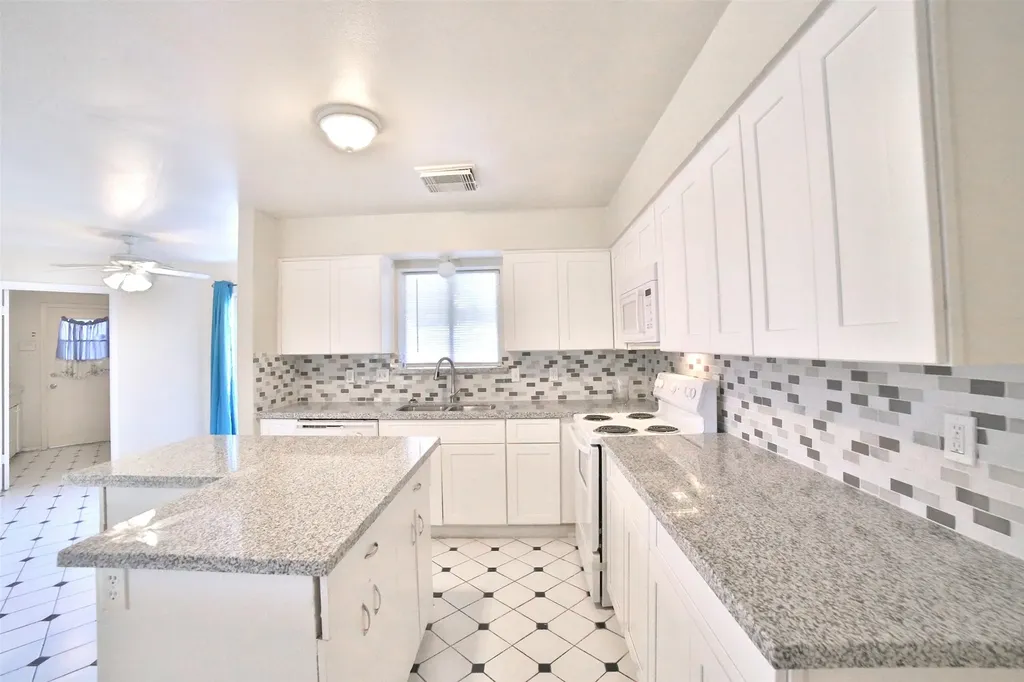 10723 Shawnbrook Drive Houston TX 77071