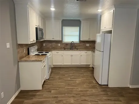 2375 Virginia Court B Montgomery TX 77316