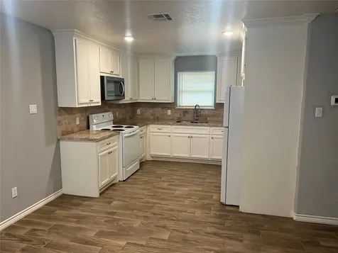 2375 Virginia Court B Montgomery TX 77316