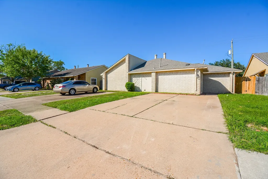 16518 Monte Carlo Lane Houston TX 77053