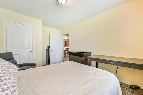 207 Oakridge Drive Hitchcock TX 77563