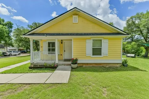 207 Oakridge Drive Hitchcock TX 77563