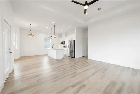 22805 Miramar Circle Galveston TX 77554