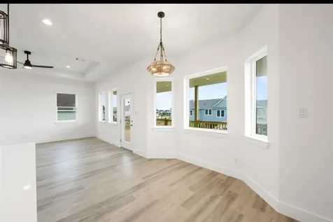22805 Miramar Circle Galveston TX 77554