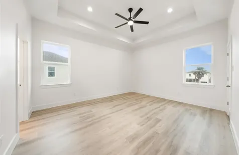 22805 Miramar Circle Galveston TX 77554