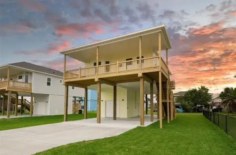 22805 Miramar Circle Galveston TX 77554