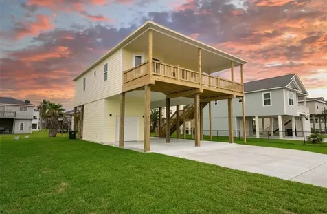 22805 Miramar Circle Galveston TX 77554