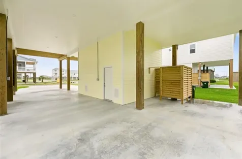 22805 Miramar Circle Galveston TX 77554