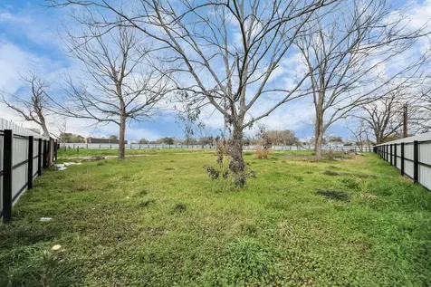 12033 Bedford Street Houston TX 77031