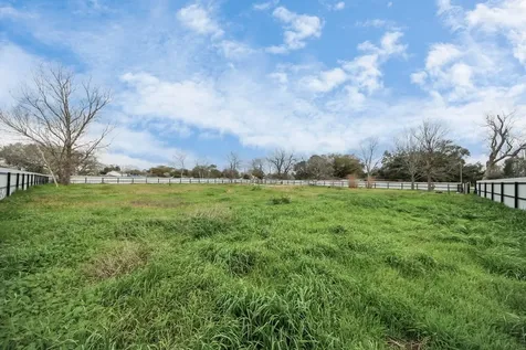 12033 Bedford Street Houston TX 77031