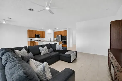 12818 Mossy Knoll Drive Houston TX 77044