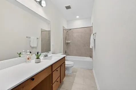 12818 Mossy Knoll Drive Houston TX 77044