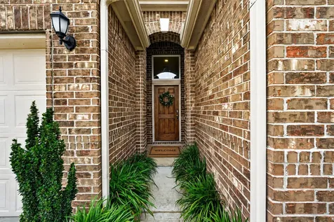 12818 Mossy Knoll Drive Houston TX 77044