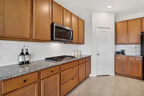 12818 Mossy Knoll Drive Houston TX 77044