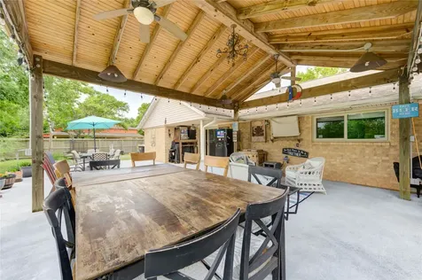2465 Ryan Drive Alvin TX 77511