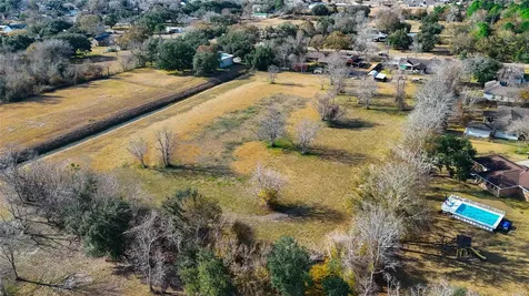 2465 Ryan Drive Alvin TX 77511