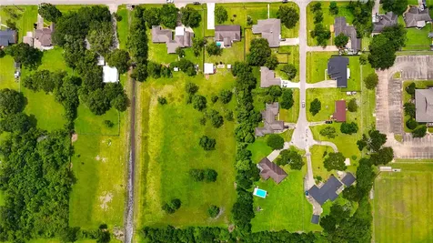 2465 Ryan Drive Alvin TX 77511