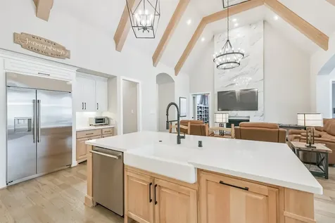 208 N Opulent Drive Montgomery TX 77316