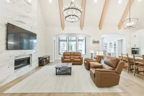 208 N Opulent Drive Montgomery TX 77316