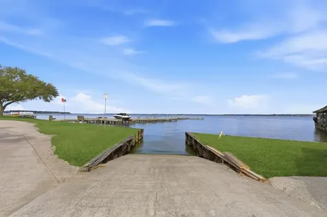 43 Regency Point Montgomery TX 77356