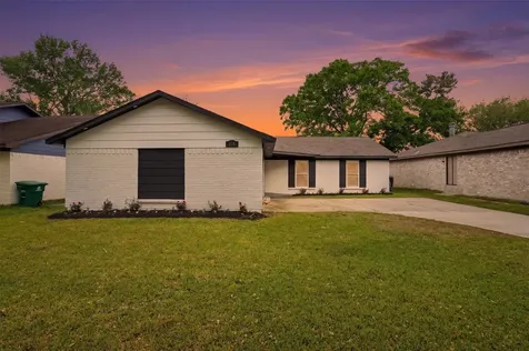614 Leicester Lane Houston TX 77034