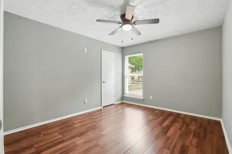 614 Leicester Lane Houston TX 77034