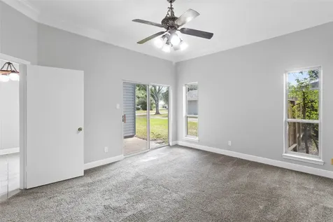 1207 Yorkshire Drive Friendswood TX 77546