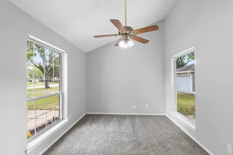 1207 Yorkshire Drive Friendswood TX 77546