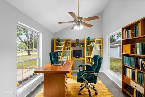1207 Yorkshire Drive Friendswood TX 77546