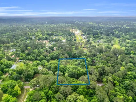 24466 Pine Creek Road Hockley TX 77447