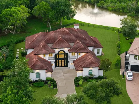 19 Sanctuary Trail Missouri City TX 77459