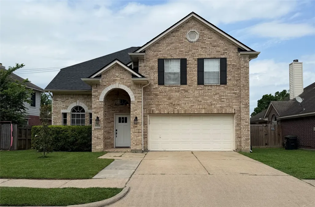 1113 Shadowbend Street Pearland TX 77581