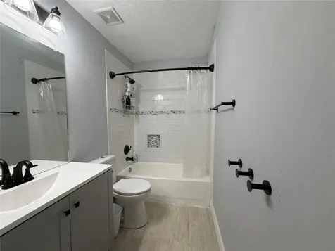 1113 Shadowbend Street Pearland TX 77581