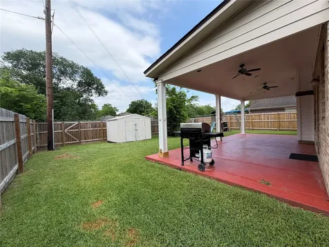 1113 Shadowbend Street Pearland TX 77581