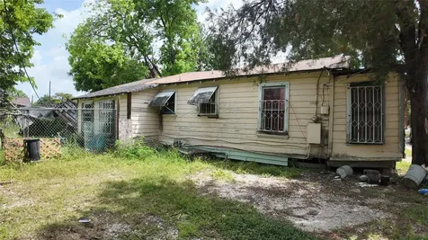 7935 Sherman Street Houston TX 77012