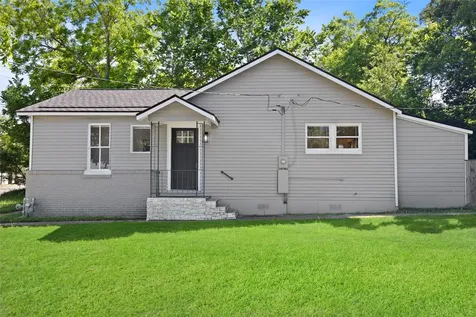 620 S Bell Street Bellville TX 77418