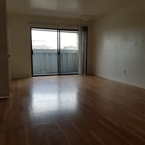 3015 Walnut Bend Lane 33 Houston TX 77042